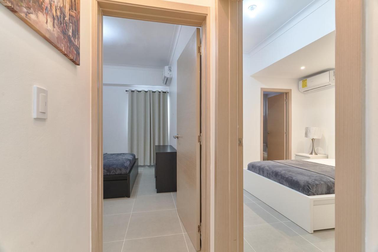 Dom. Rep. Exclusive 2 Bed Apt. Evaristo Morales Santo Domingo Exterior photo