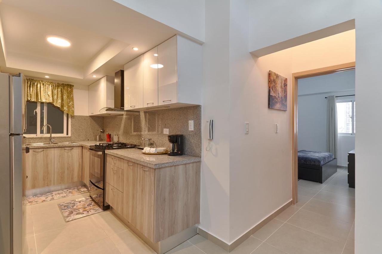 Dom. Rep. Exclusive 2 Bed Apt. Evaristo Morales Santo Domingo Exterior photo