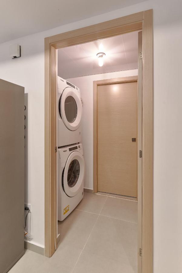 Dom. Rep. Exclusive 2 Bed Apt. Evaristo Morales Santo Domingo Exterior photo