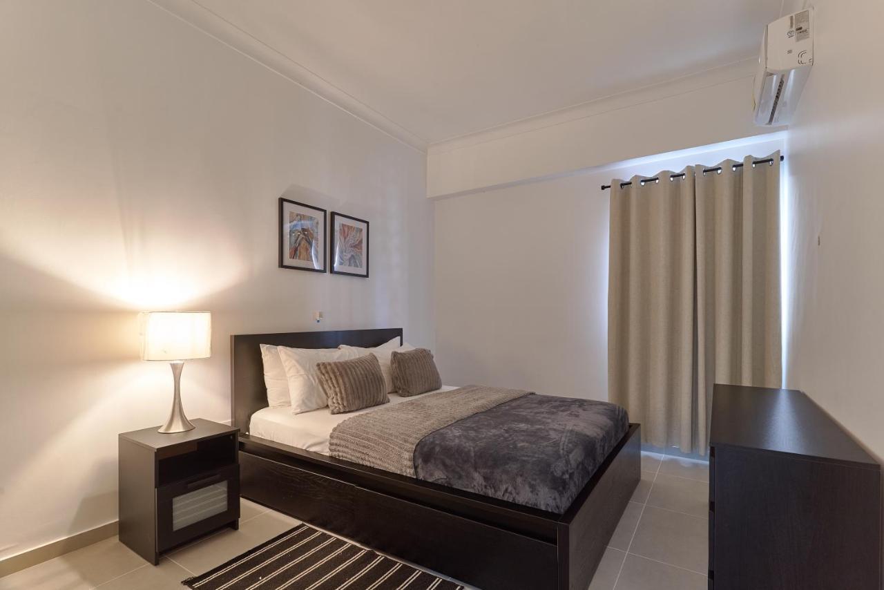 Dom. Rep. Exclusive 2 Bed Apt. Evaristo Morales Santo Domingo Exterior photo